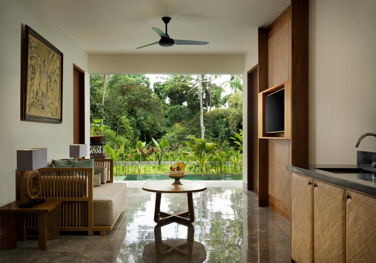 Adiwana Suweta Otel Ubud Dış mekan fotoğraf A room at the resort