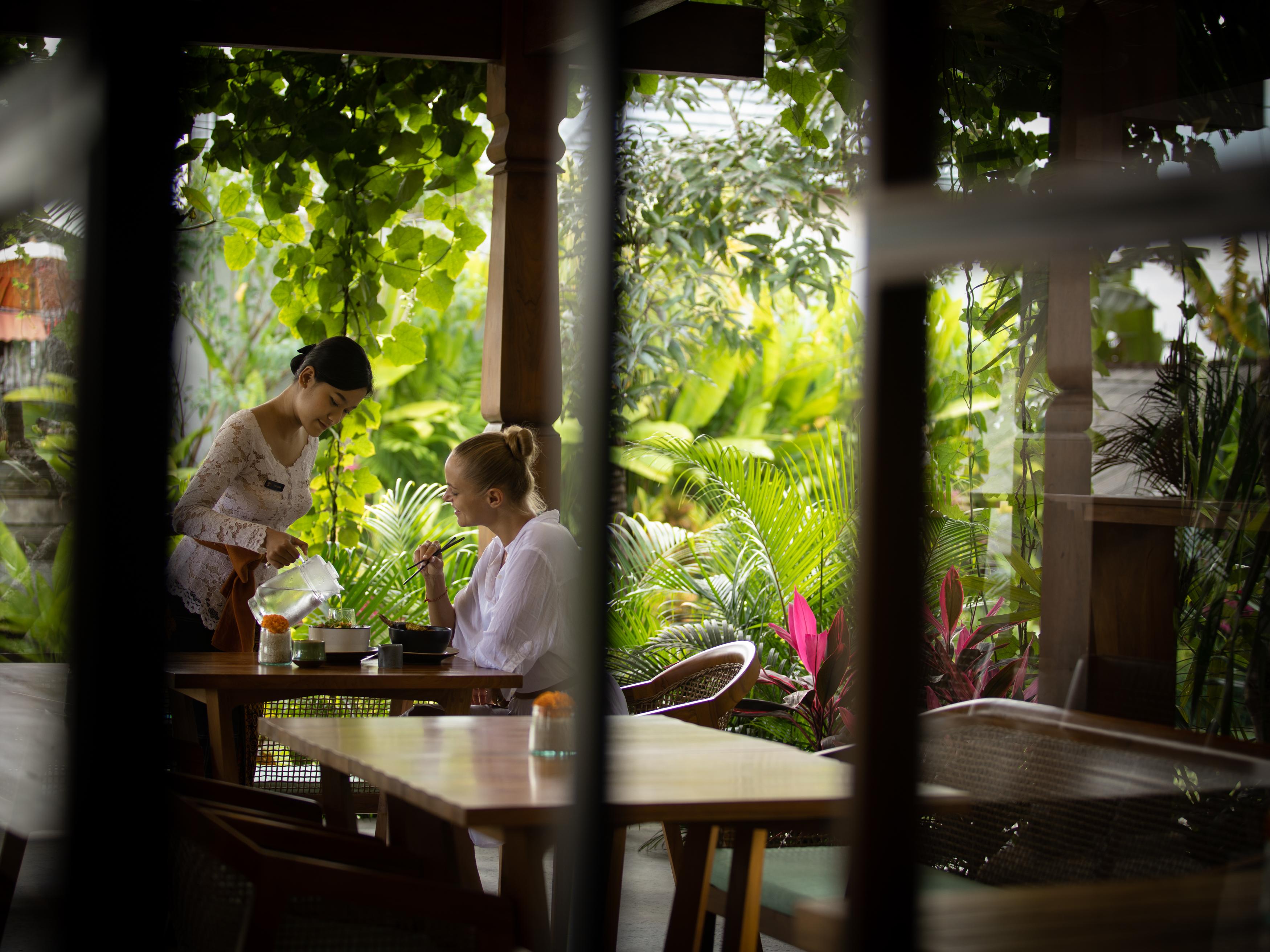 Adiwana Suweta Otel Ubud Dış mekan fotoğraf A spa at the Four Seasons Resort, Koh Samui, Thailand