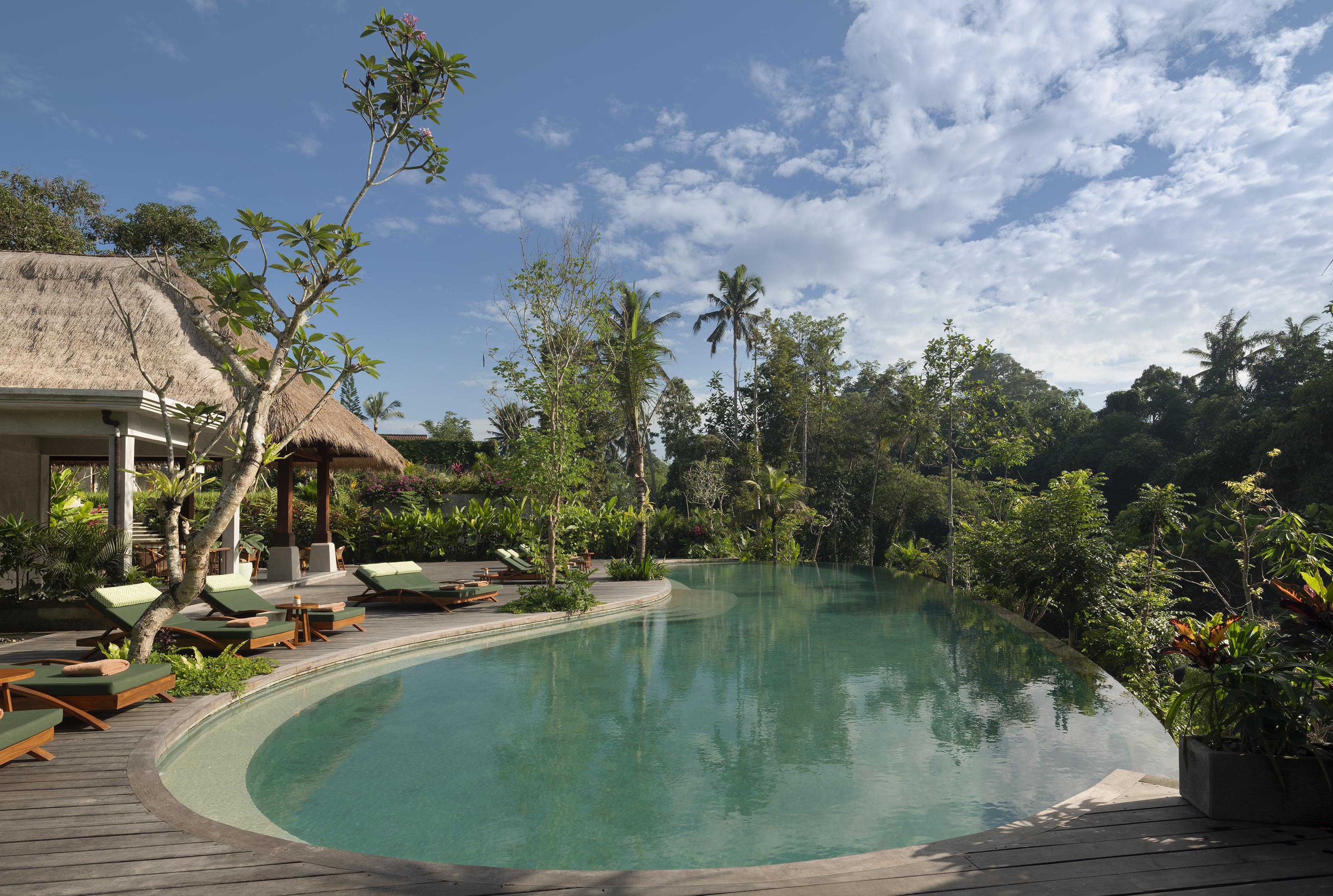 Adiwana Suweta Otel Ubud Dış mekan fotoğraf A swimming pool in Bali, Indonesia